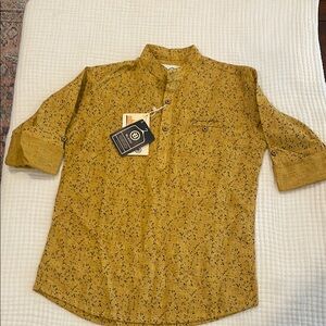 BLAZO, NWT Boys shirt size 8. Adjustable length sleeves